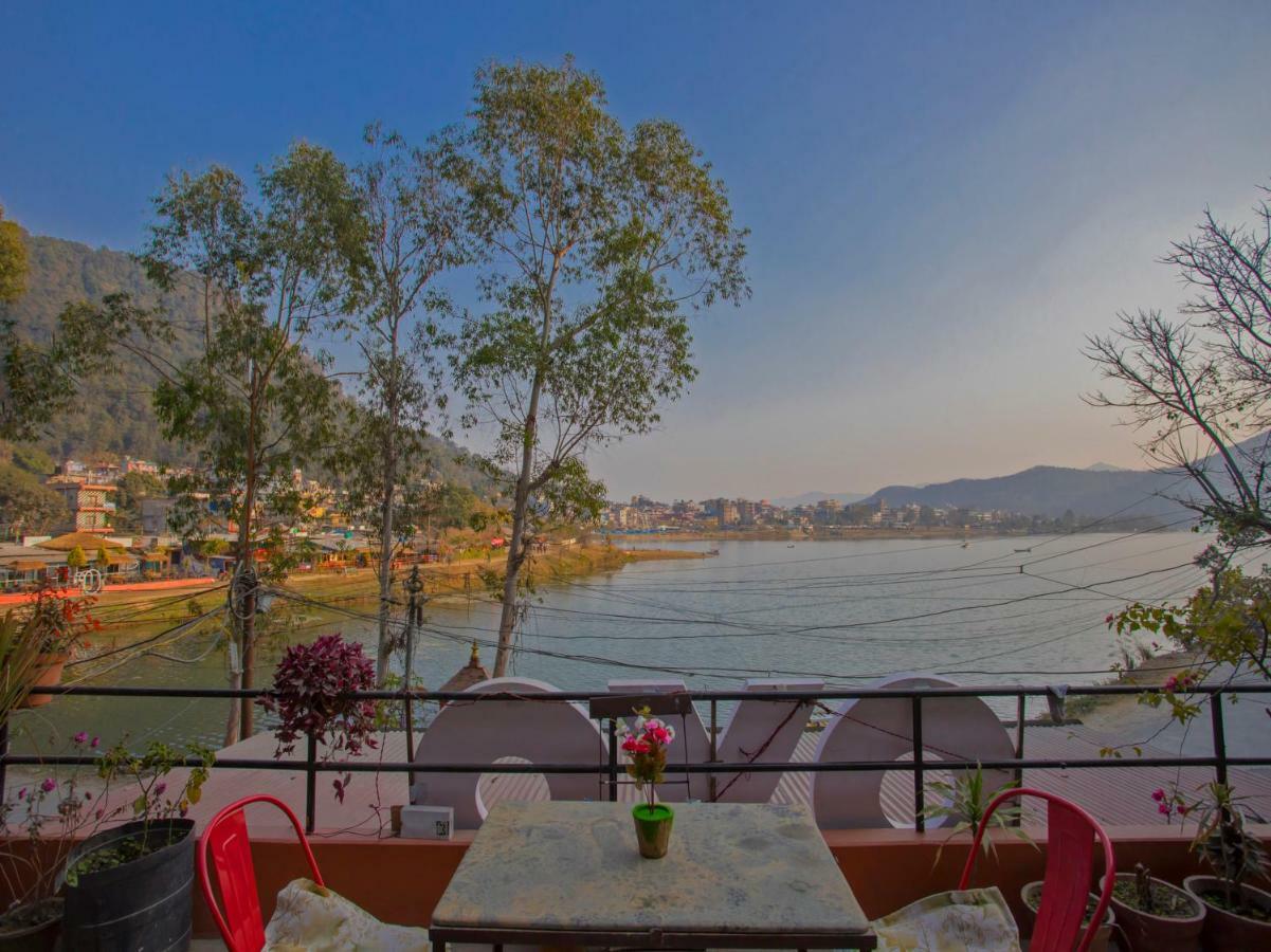 Hotel Fewa Corner & Restro Pokhara Exterior foto