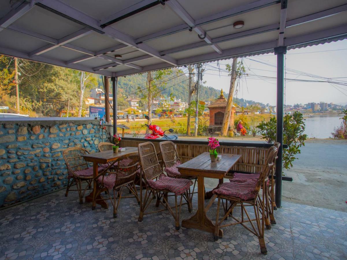Hotel Fewa Corner & Restro Pokhara Exterior foto